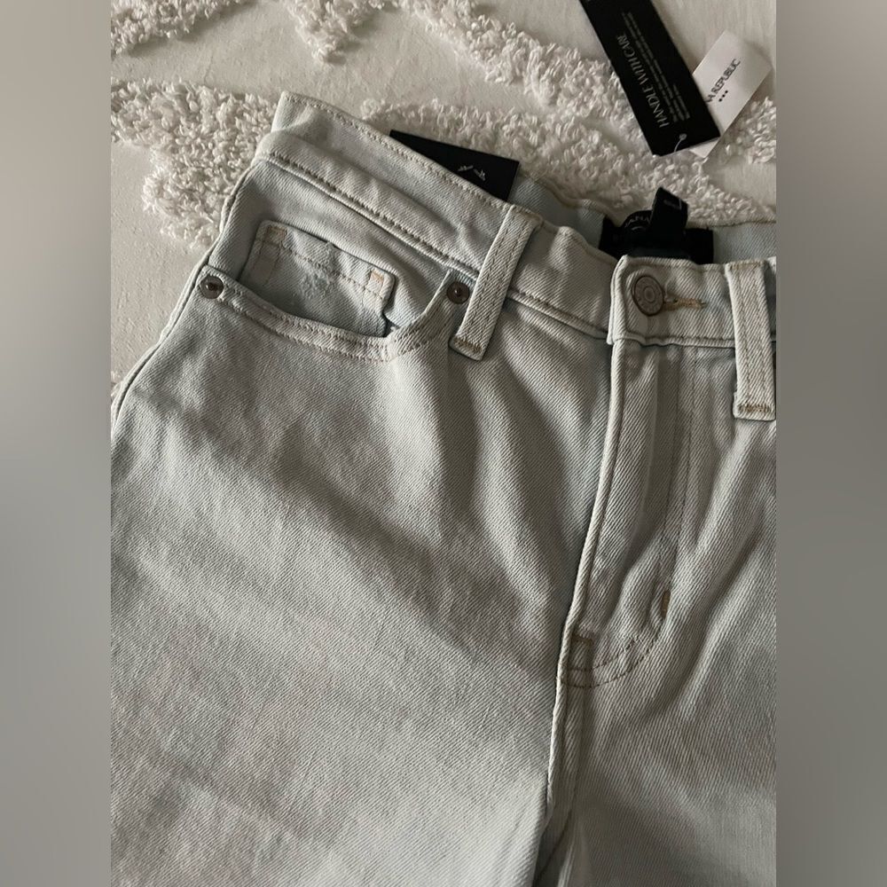 Banana Republic Wide-Leg Crop Jean - Picture 7 of 16